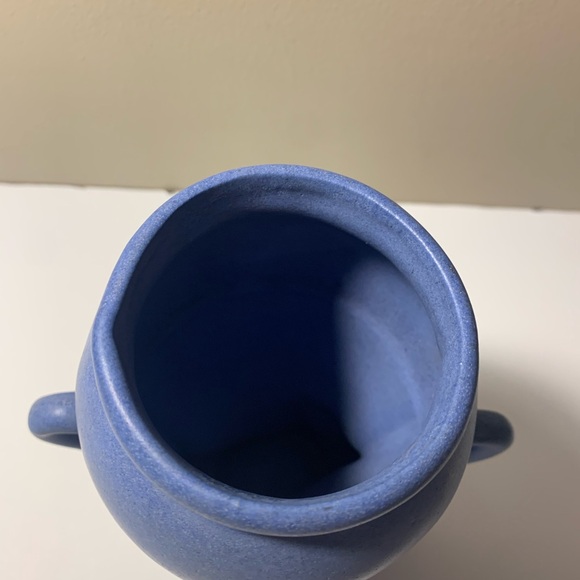 Vintage Niloak Pottery Vase Blue Ornate 7 inches tall as is - Picture 12 of 12